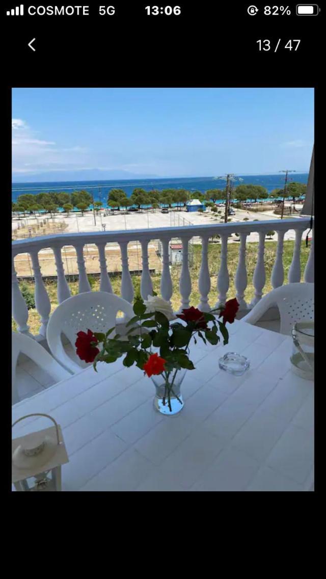Seasmiles Apartamento Akrata Exterior foto